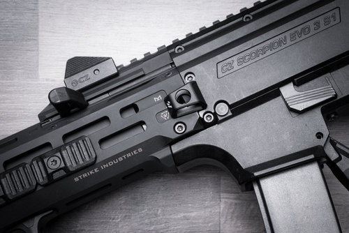 Strike Industries - Flat Quick Detach for Scorpion EVO 3 - Black - SI-CEVO-FQD