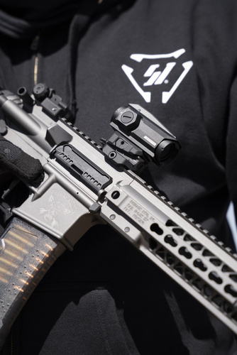 Strike Industries - Variable Optic Mount for Red Dot Sights - Picatinny - Aluminum - Black - SI-T1-VOM-BK